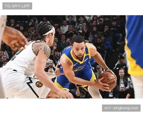 勇士连胜背后：库里与戈登对决展现球队间的实力差距