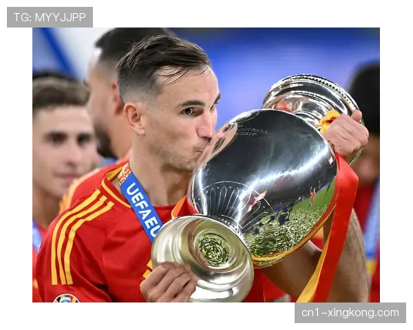 里尔中场双核技术精湛 法比安鲁伊斯维蒂尼亚搭档控制节奏