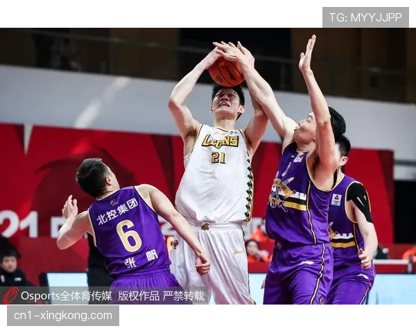 广厦控股进攻篮板率39%，前场篮板拼抢积极创造额外进攻回合